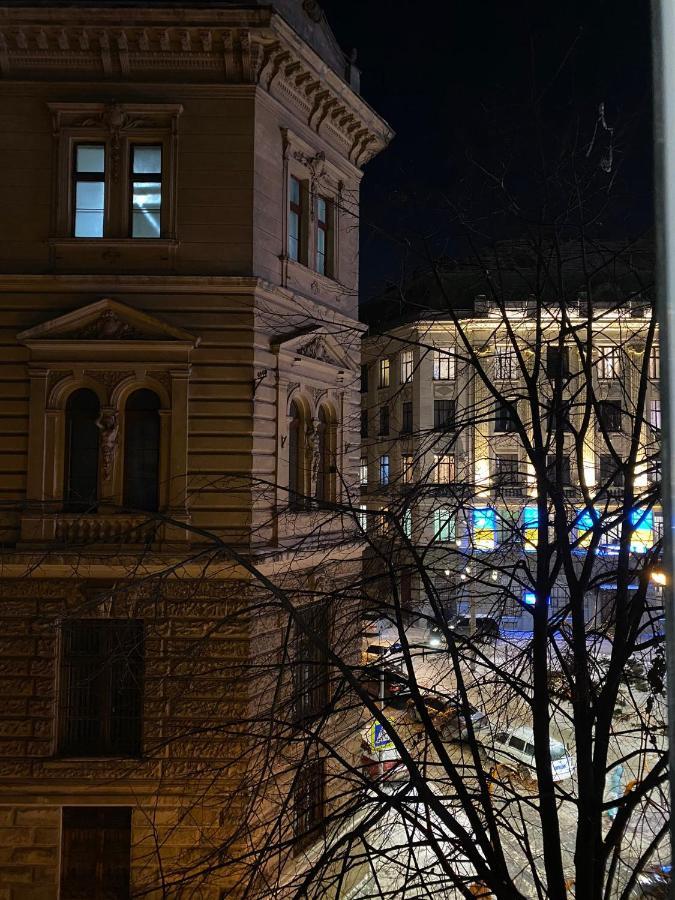 Family Residence Boutique Apartments Lviv Bagian luar foto