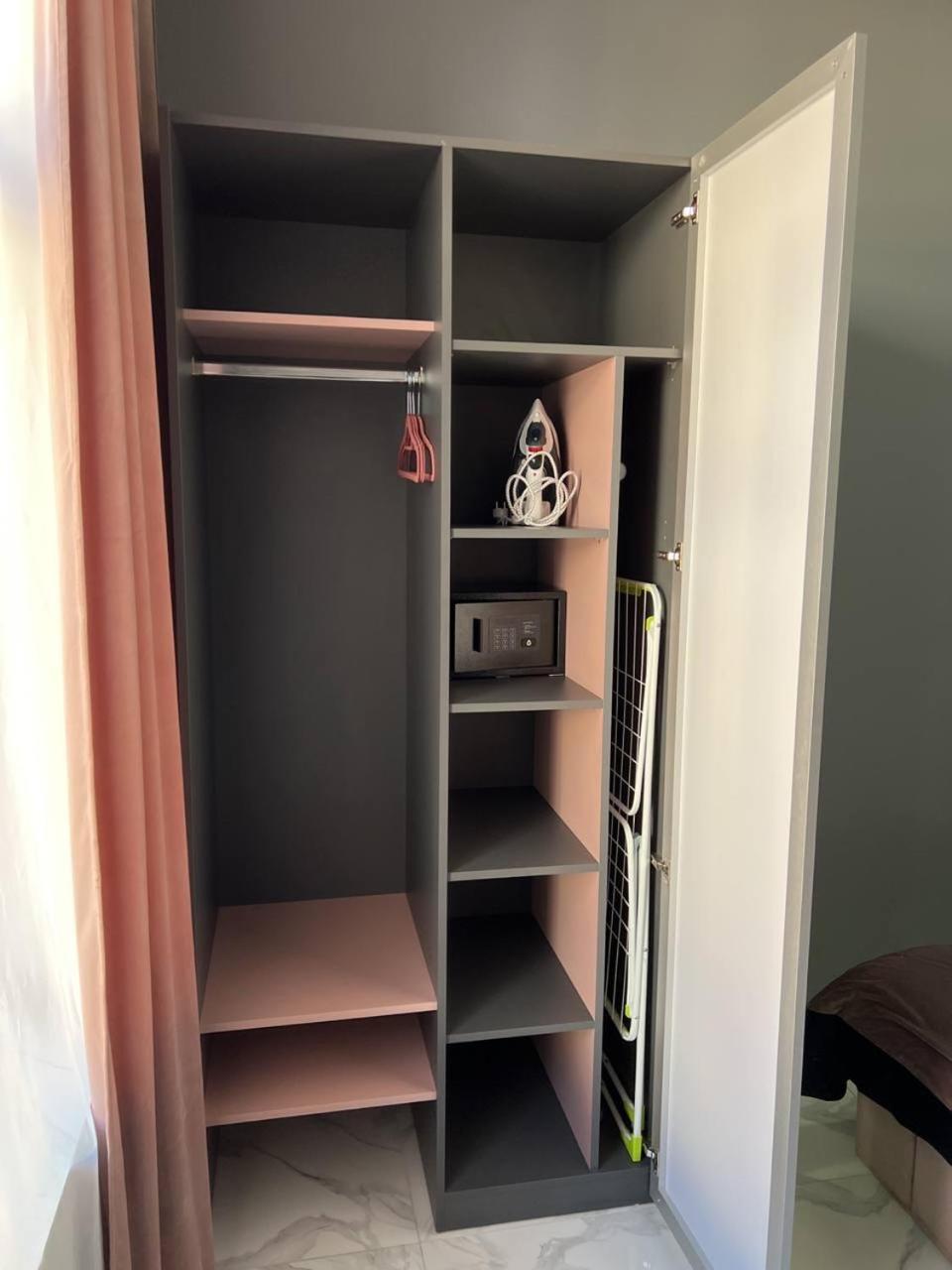 Family Residence Boutique Apartments Lviv Bagian luar foto
