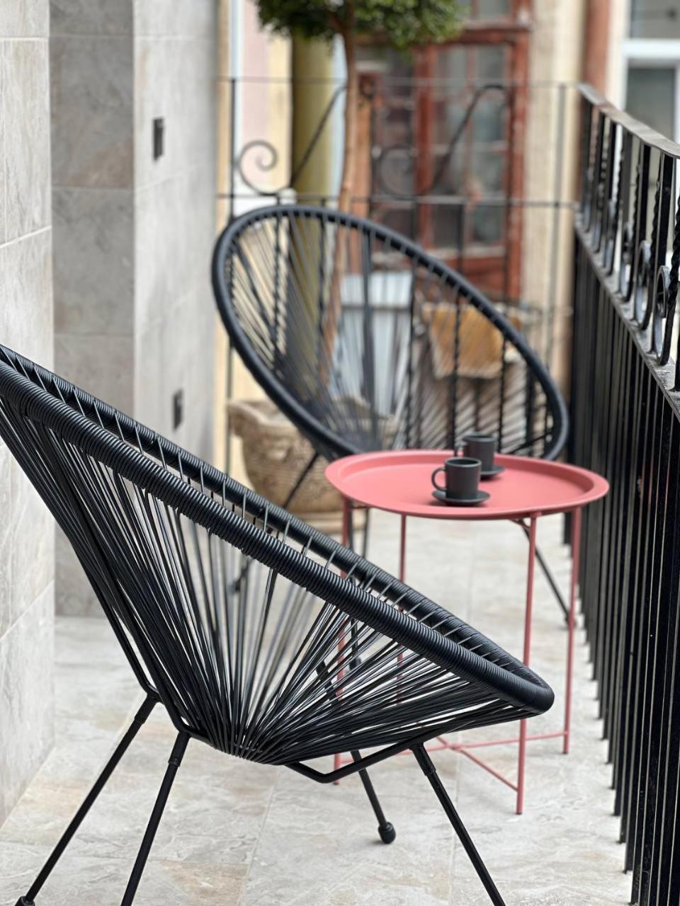 Family Residence Boutique Apartments Lviv Bagian luar foto